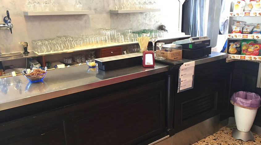 01-1 Retail Contract Bar - Marco Rettore