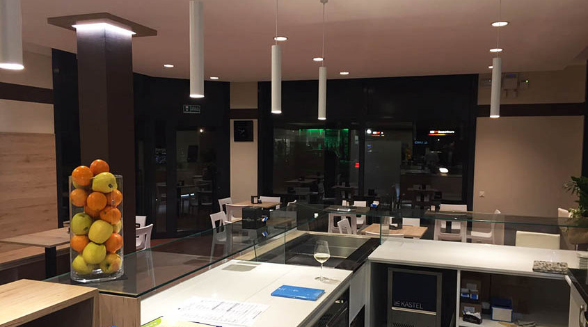 01-6 Retail Contract Bar - Marco Rettore