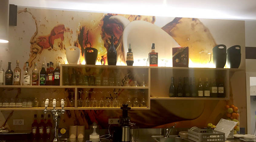 01-8 Retail Contract Bar - Marco Rettore